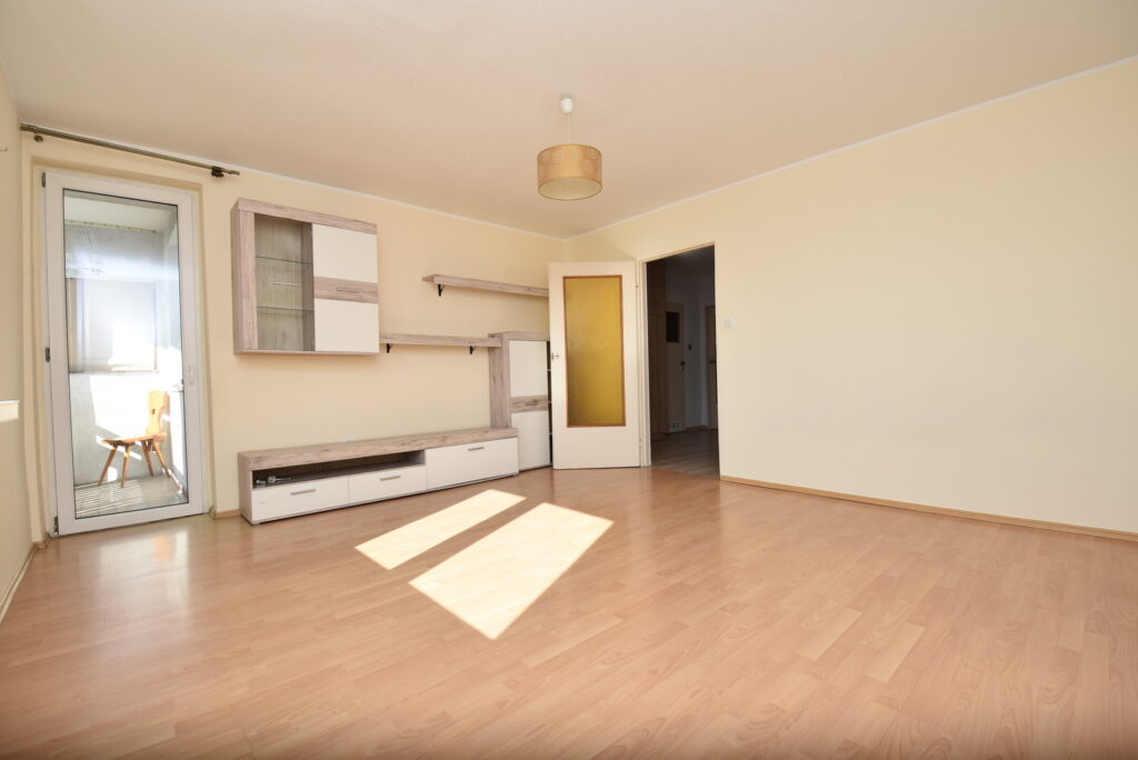 Mieszkanie 3 pokoje, 66,55 m2, balkon, BLOK - zdjęcie 2