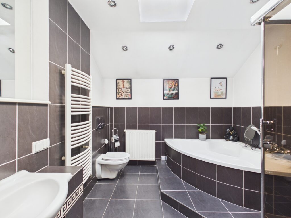 Dom na sprzedaż Łubniany, 208 m², 6 pokoi, biuro - zdjęcie 11