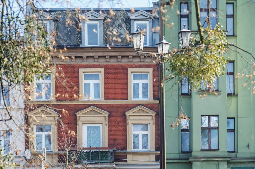Kamienica przy placu Rapackiego w Toruniu - zdjęcie 8