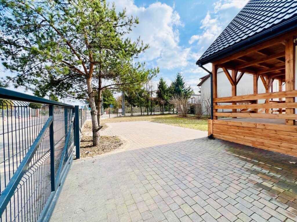 Nowoczesny dom jednorodzinny do wykończenia - zdjęcie 4