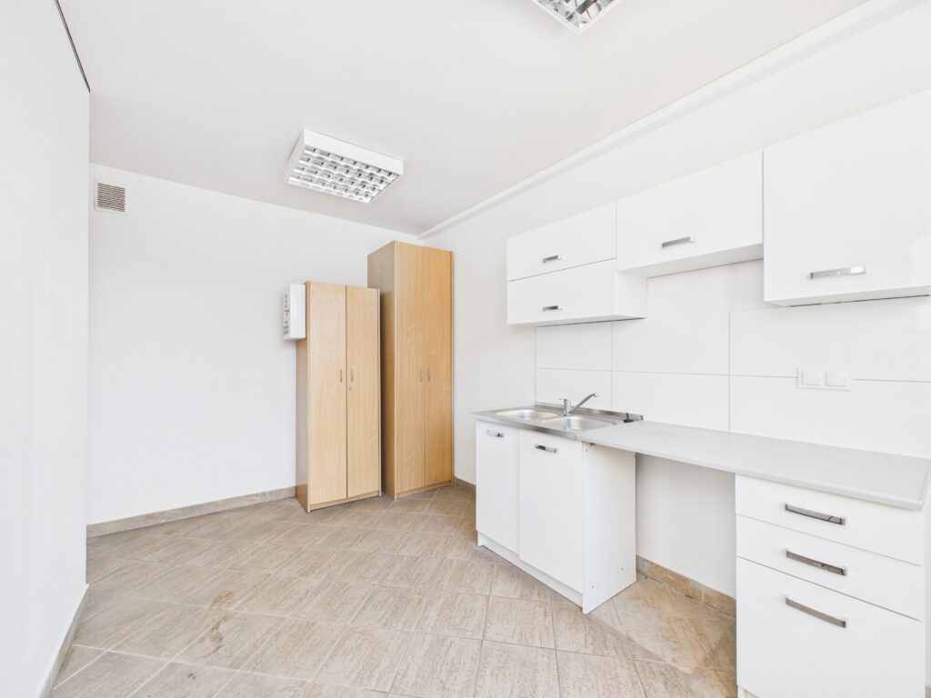 Lokal usługowy w Centrum Olsztyna do wynajęcia - zdjęcie 7