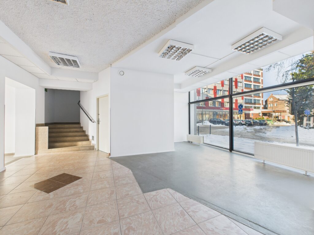 Lokal usługowy w Centrum Olsztyna do wynajęcia - zdjęcie 4
