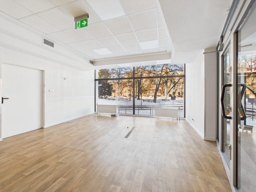 Lokal usługowy w Centrum Olsztyna do wynajęcia - zdjęcie 3