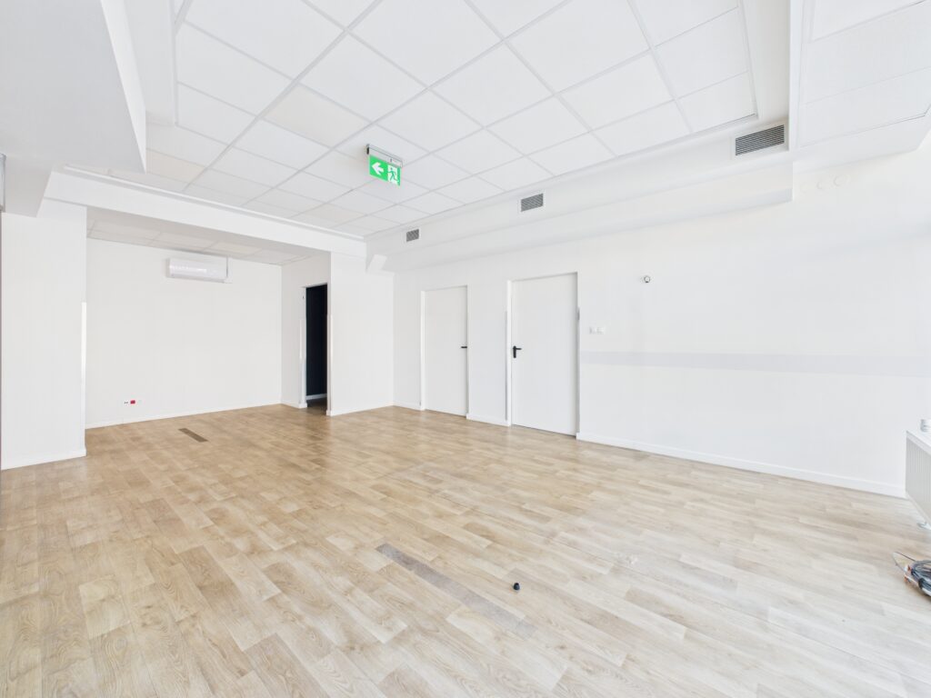 Lokal usługowy w Centrum Olsztyna do wynajęcia - zdjęcie 10