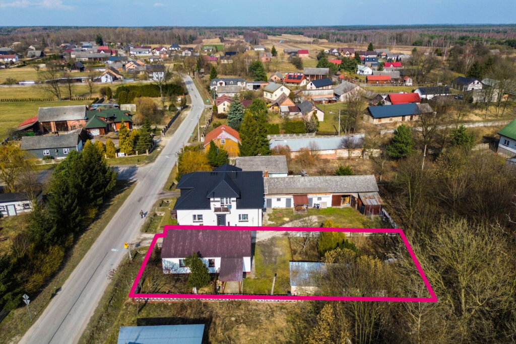 Dom w centrum Nakła gm. Lelów - zdjęcie 14