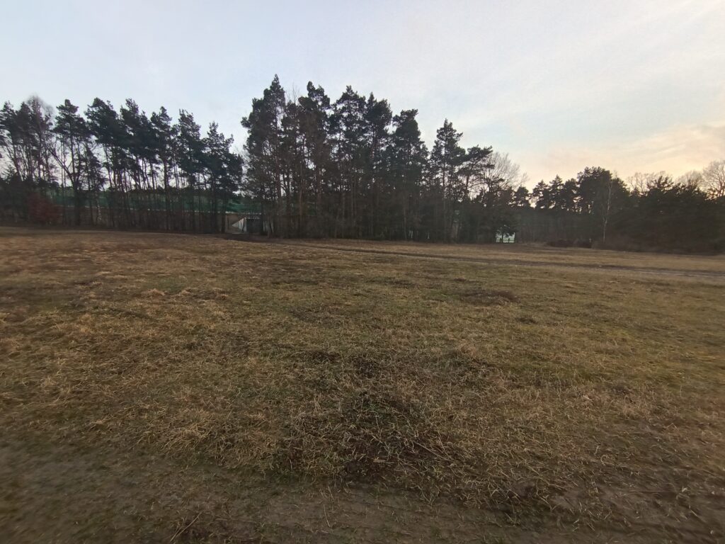Działka budowlana z lasem, blisko autostrady A1 - zdjęcie 3