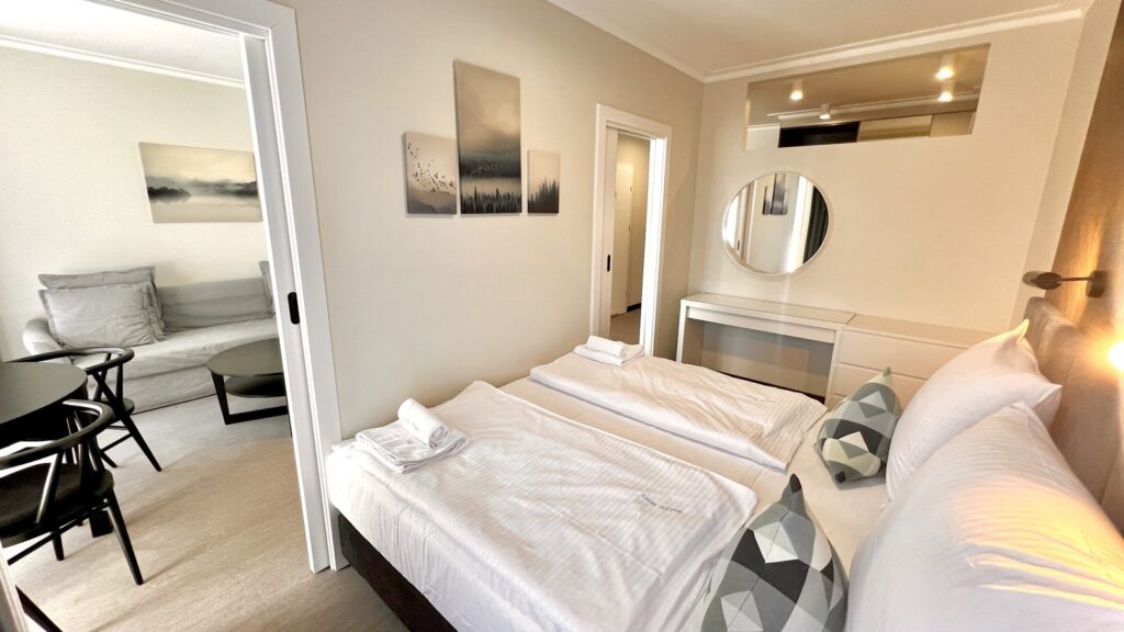 Apartament w Apart Park Albus miejsce parkingowe. - zdjęcie 8