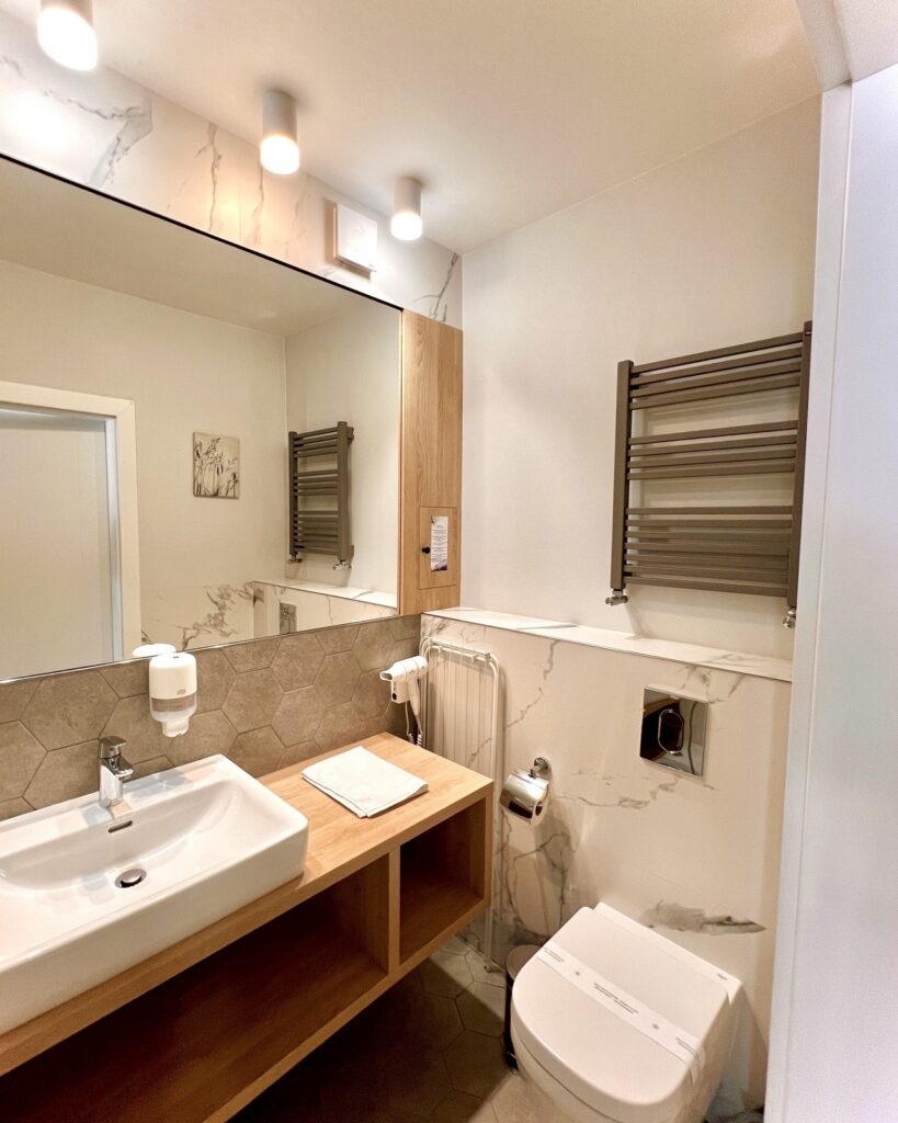 Apartament w Apart Park Albus miejsce parkingowe. - zdjęcie 14