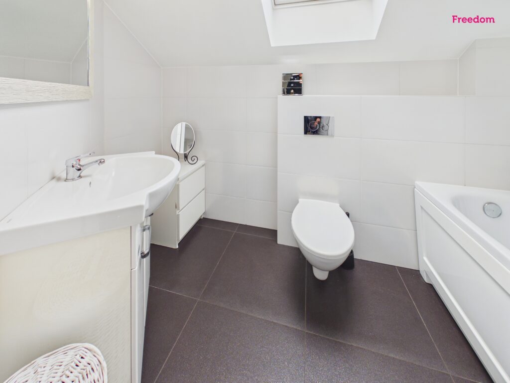 4-pokojowy dom 130m2 na ul. Wincentego Witosa - zdjęcie 10