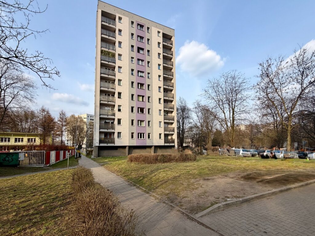 Centrum SO, kawalerka gotowa do zamieszkania - zdjęcie 2