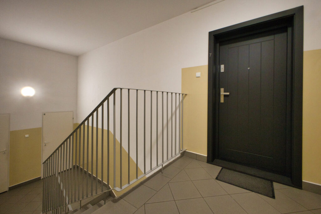 Duże mieszkanie dwupoziomowe w centrum Iławy - zdjęcie 15