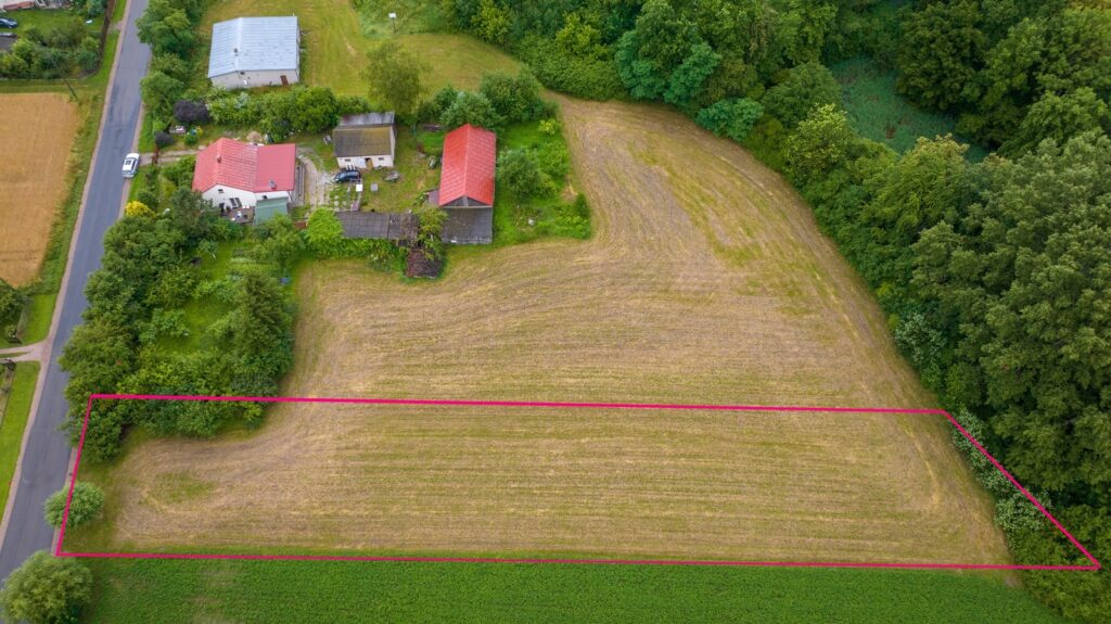 Działka rolna pod zabudowę mieszkaniową - zdjęcie 9