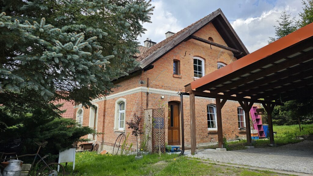 Dom z duszą i historią w Gietrzwałdzie - zdjęcie 1
