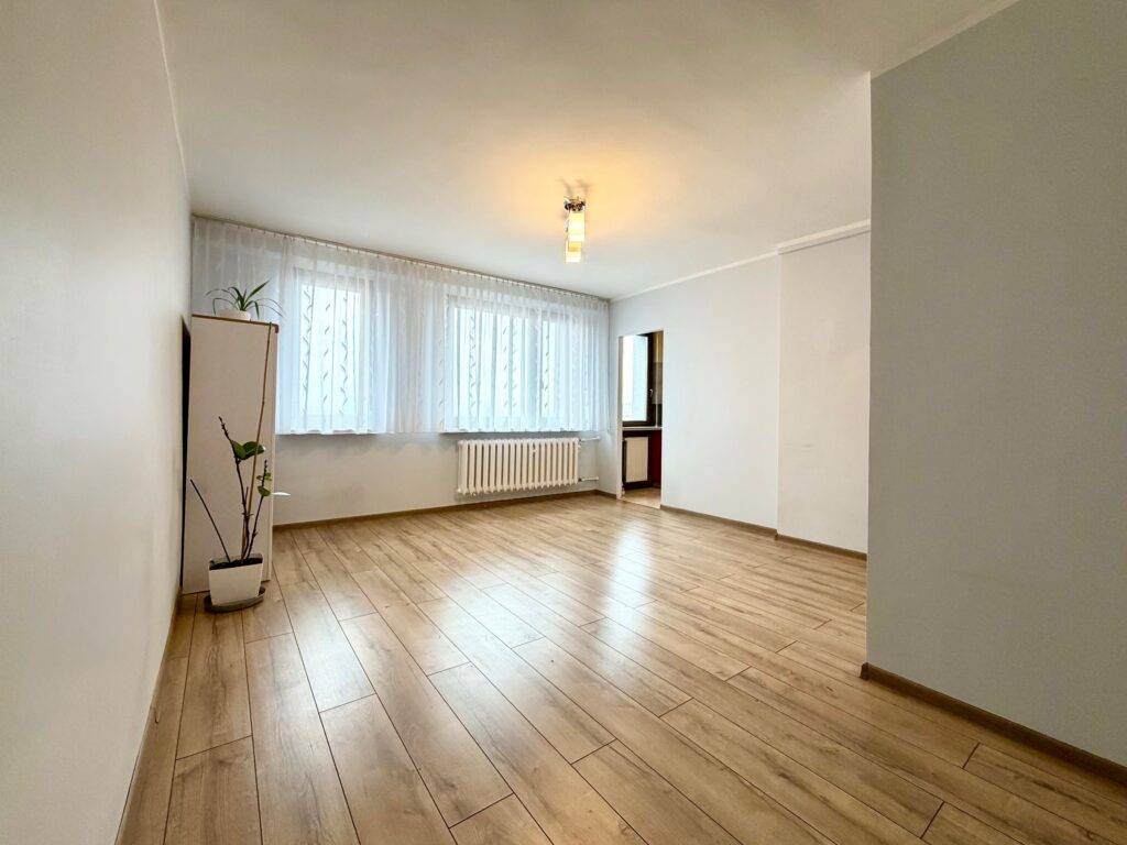 Centrum SO, kawalerka gotowa do zamieszkania - zdjęcie 9