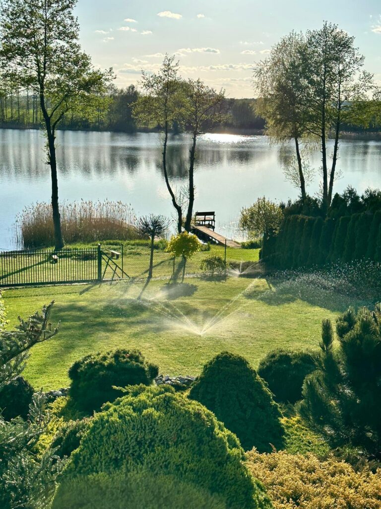 Dom nad Gopłem z linią brzegową i pomostem - zdjęcie 23