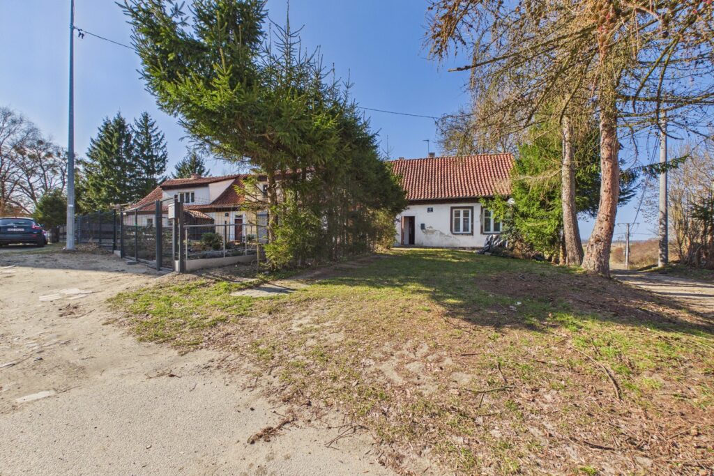 Na sprzedaż dom do remontu w Młynarach - zdjęcie 18