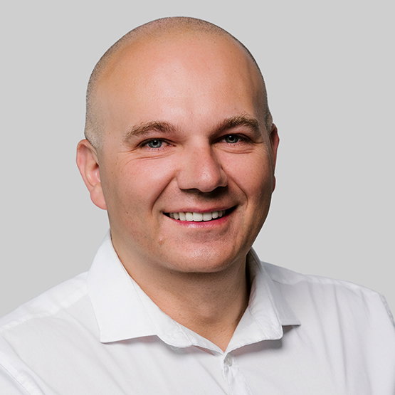Dariusz Kapela - Agent Nieruchomości - Freedom