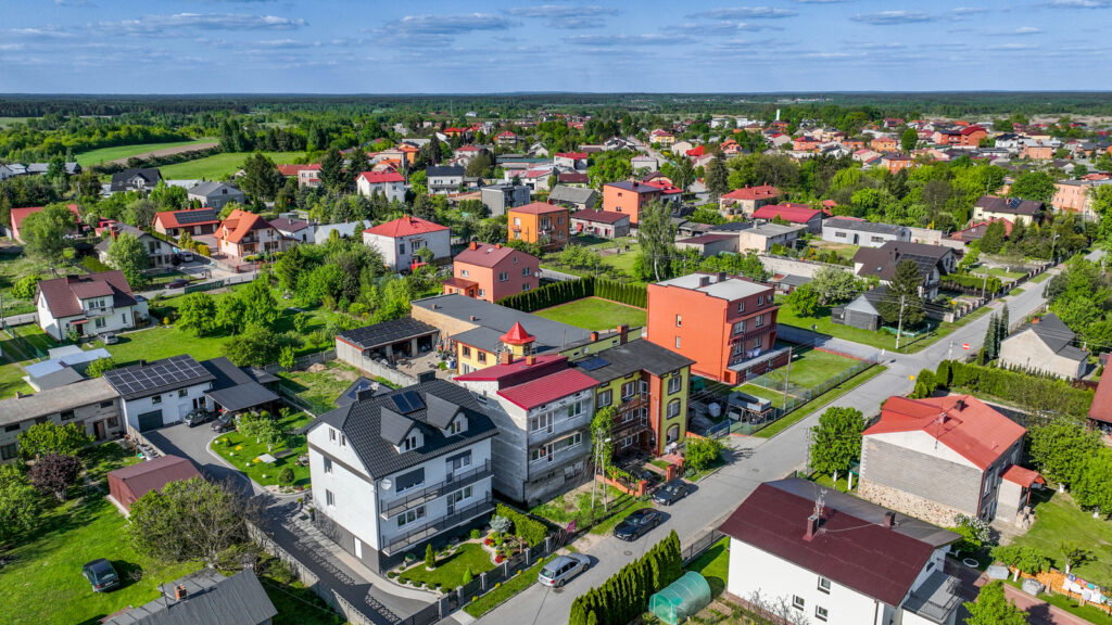 Bliźniak w świetnej lokalizacji - zdjęcie 2
