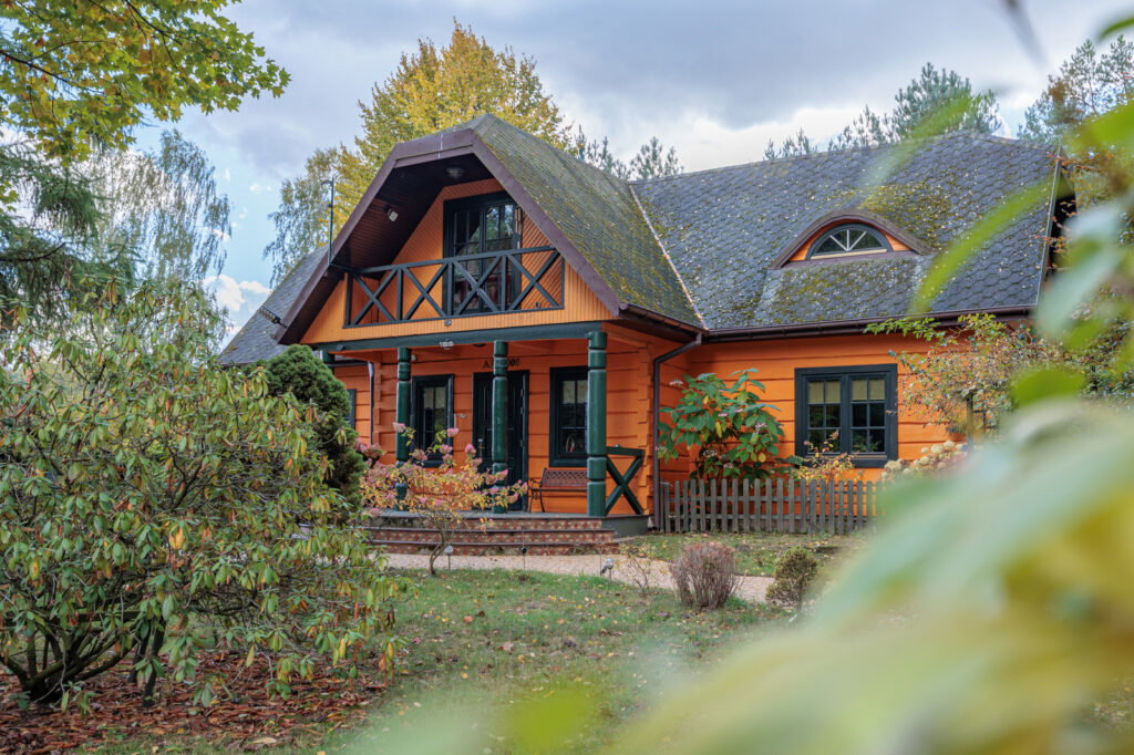 Piękny dom z bala na działce 6900m2 obok Warszawy - zdjęcie 7