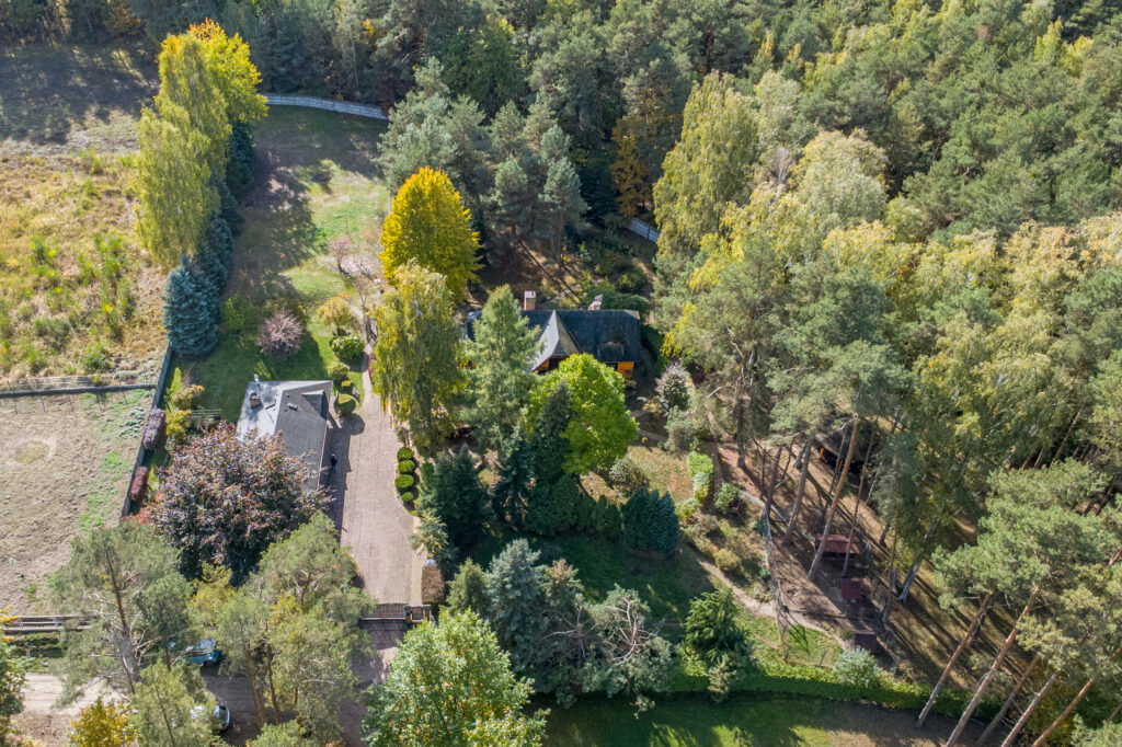 Piękny dom z bala na działce 6900m2 obok Warszawy - zdjęcie 41