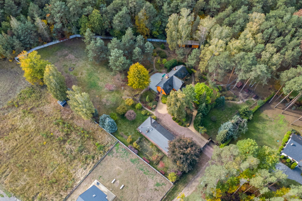 Piękny dom z bala na działce 6900m2 obok Warszawy - zdjęcie 44