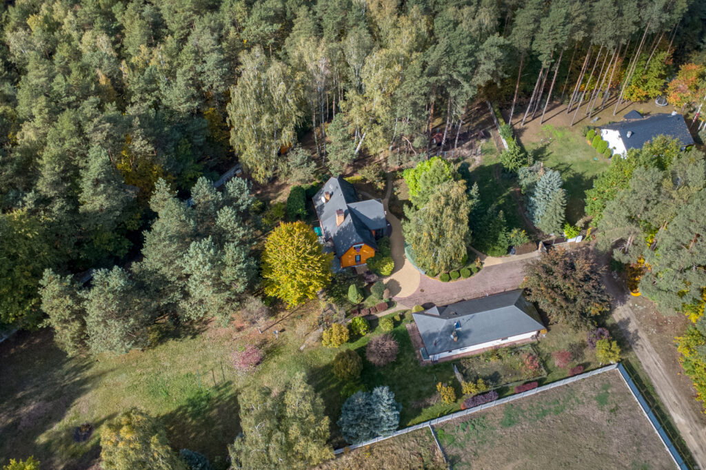 Piękny dom z bala na działce 6900m2 obok Warszawy - zdjęcie 42