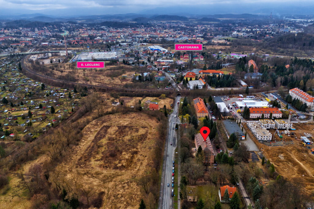 Duży obiekt usługowy w sercu Karkonoszy! - zdjęcie 9