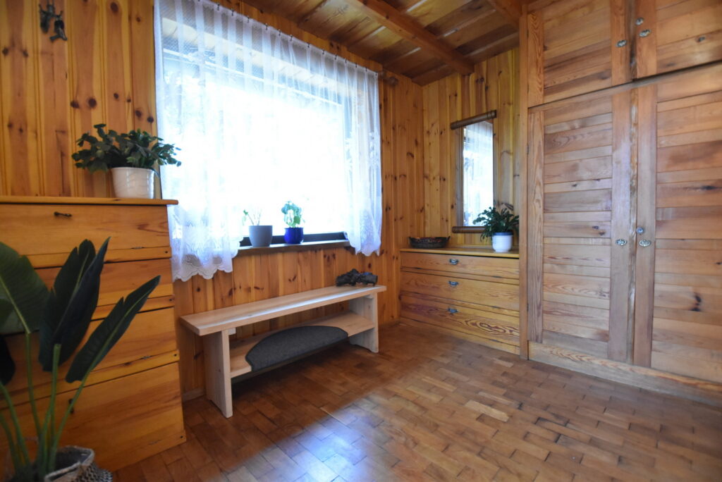 2 domy, 7 pokoi + 160 m2 b.gospodarcze, staw i las - zdjęcie 20