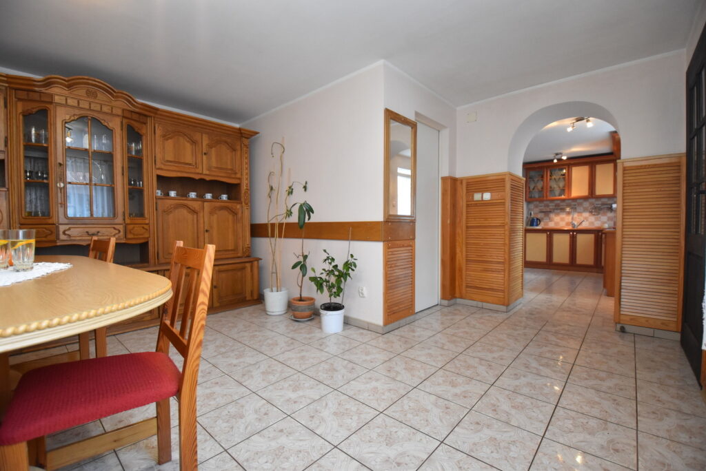2 domy, 7 pokoi + 160 m2 b.gospodarcze, staw i las - zdjęcie 22