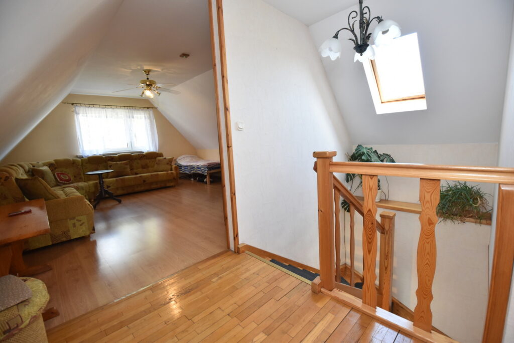 2 domy, 7 pokoi + 160 m2 b.gospodarcze, staw i las - zdjęcie 23