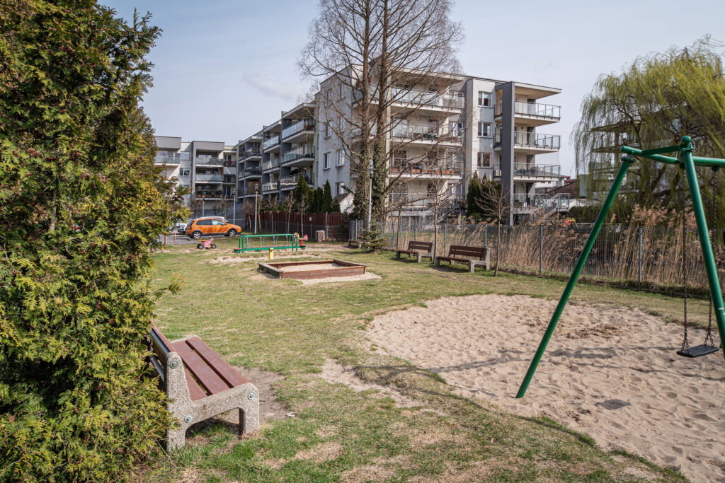 3-pokoje z dużym balkonem, podwójnym m. postojowym - zdjęcie 13