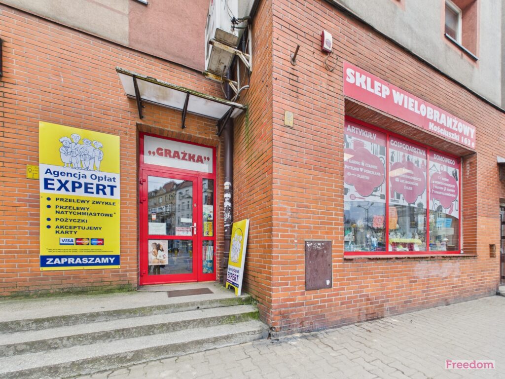 Lokal 95m²|Centrum| Witryna + 2 wejścia + parking - zdjęcie 4