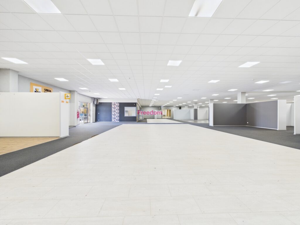 Kompleks Komercyjny 3430 m² przy DK9 - zdjęcie 5
