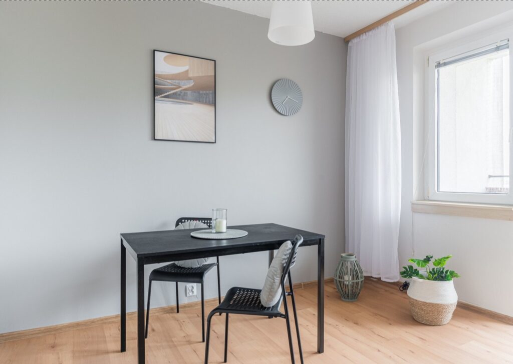 2 pokoje w Serocku - zdjęcie 3