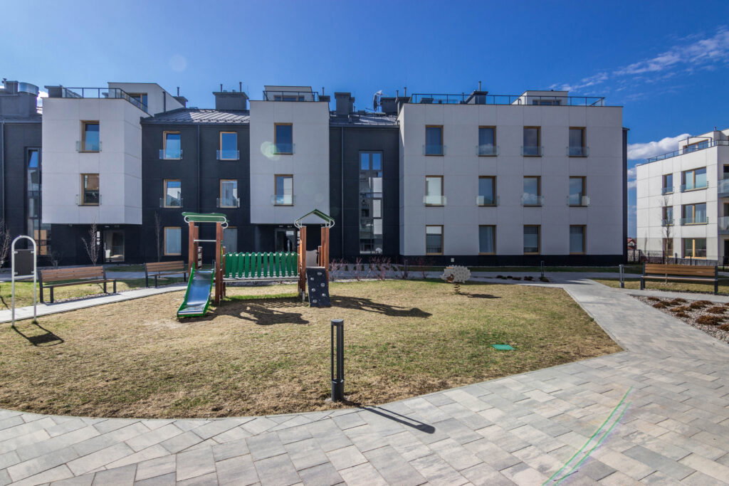 4 pokojowy, dwupoziomowy apartament, 84 m2 - zdjęcie 3