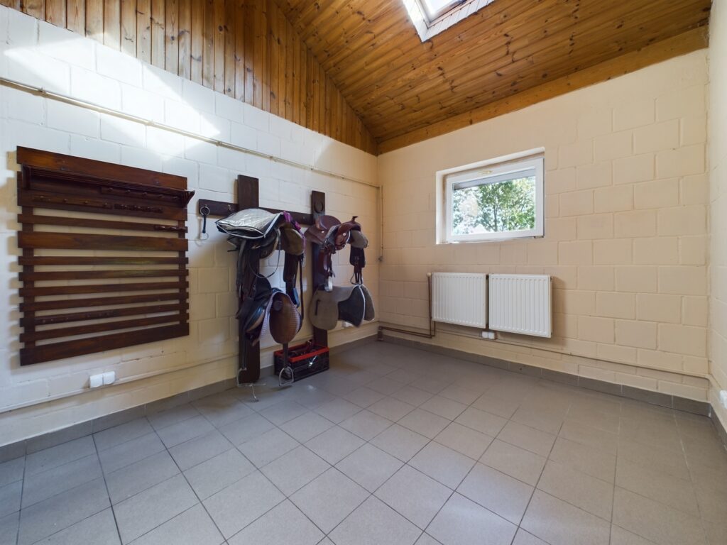 Dom ze stajnią, siedlisko, ranczo, agroturystyka - zdjęcie 13