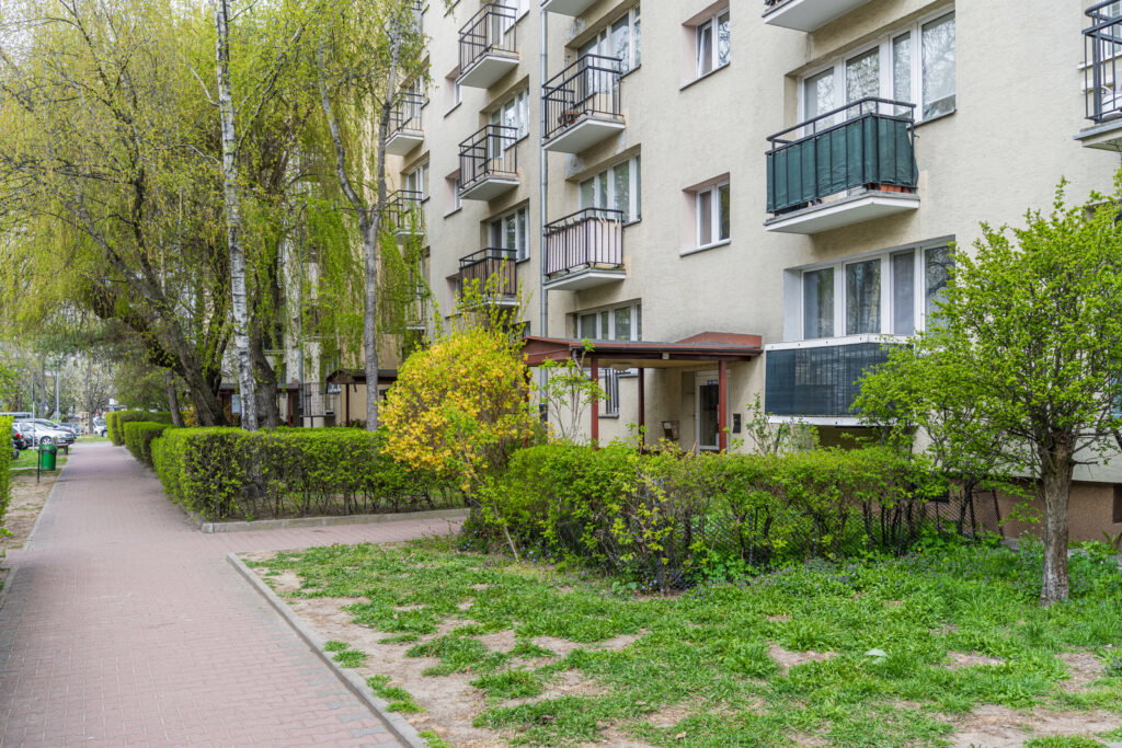 Rozkładowe 3 pokoje, oddzielna kuchnia - zdjęcie 1