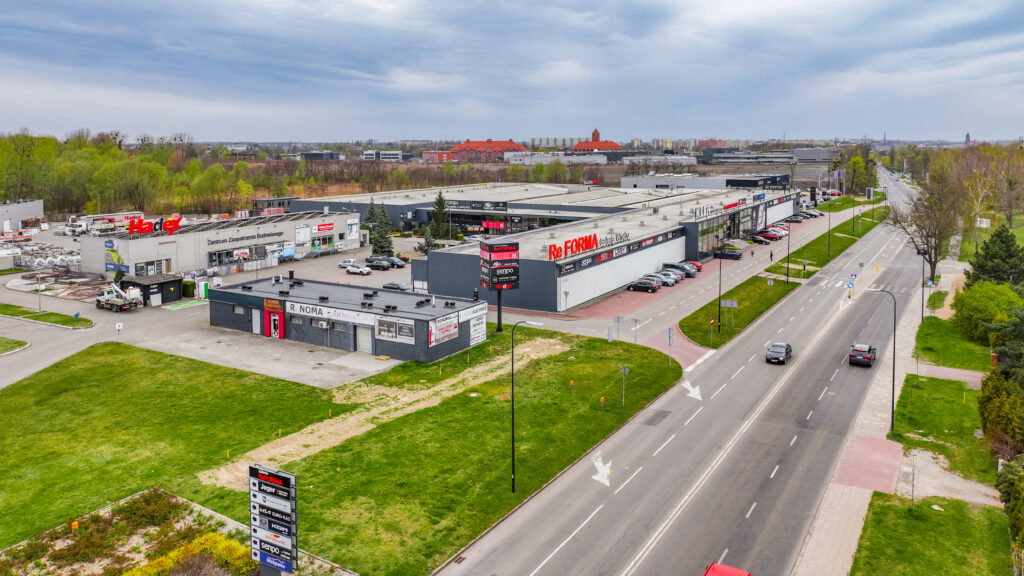 Lokal handlowo - usługowy na wynajem 244 m2 - zdjęcie 6