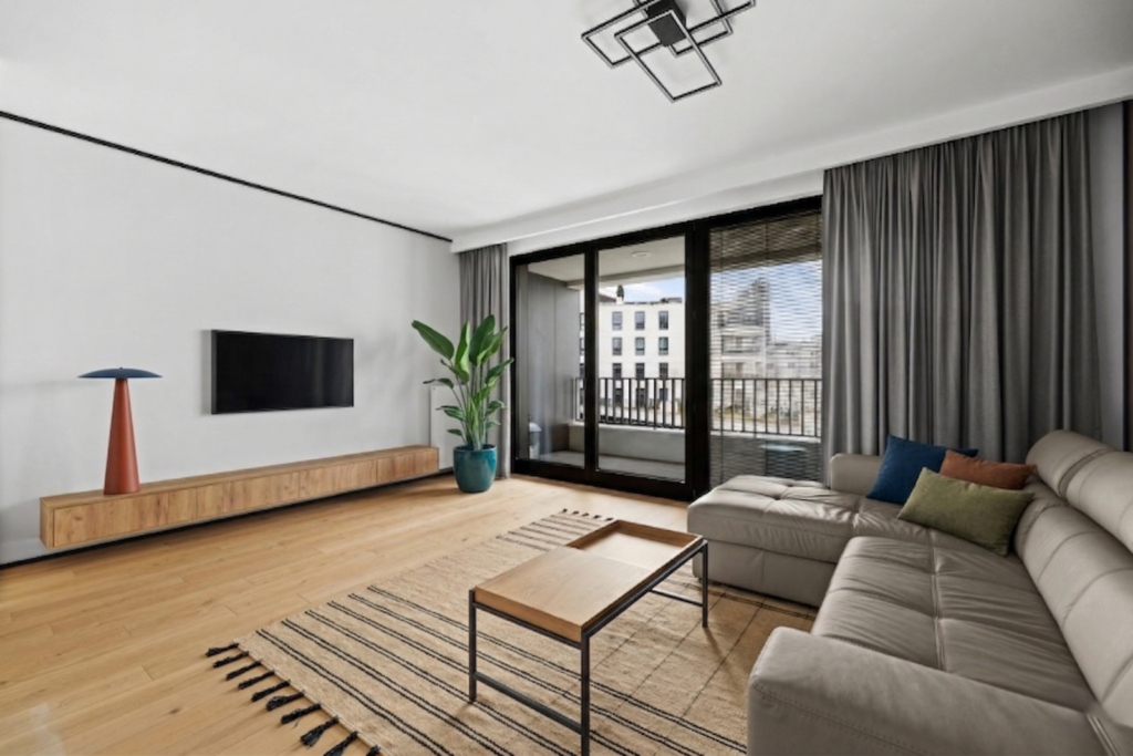 3 pokoje | Portova | balkon | 2 miejsca w hali - zdjęcie 2