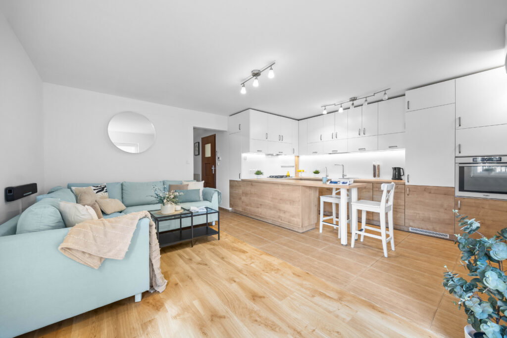 3 pokojowe 62 m2 mieszkanie gotowe do wprowadzenia - zdjęcie 2