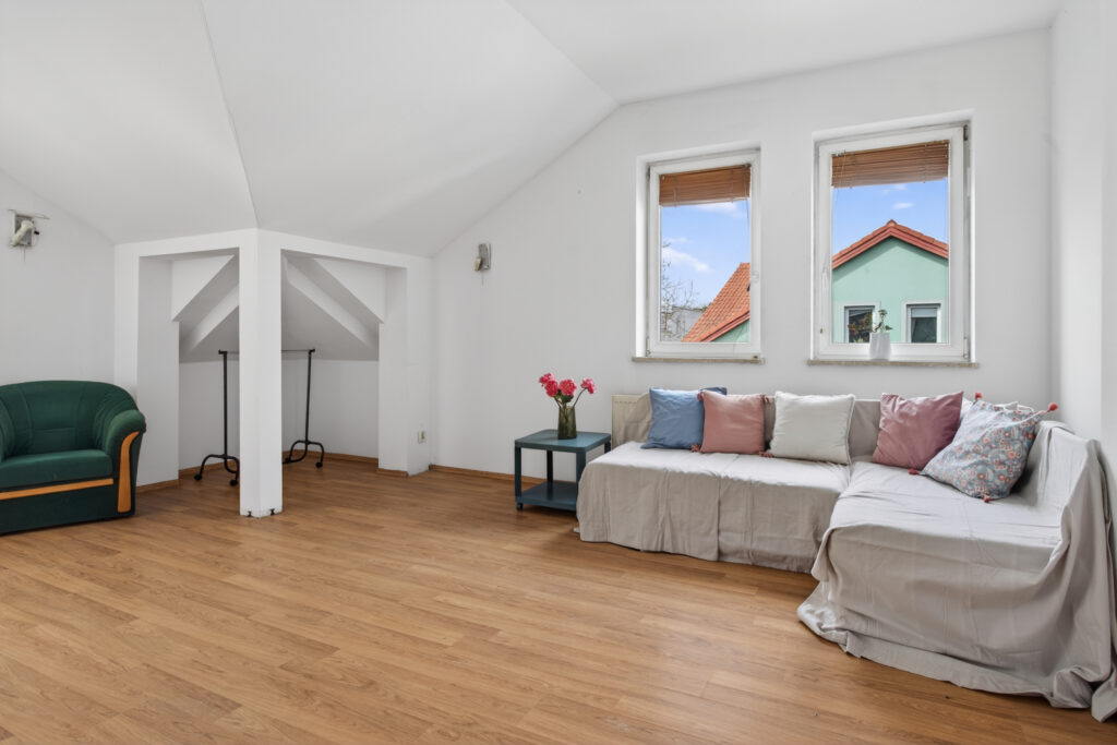 Dwupoziomowe 122,5 m² przy parku Białołęka - zdjęcie 1