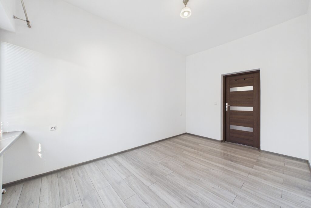 Bezczynszowe mieszkanie w centrum - zdjęcie 11