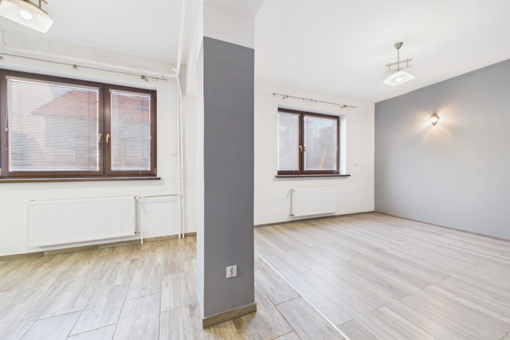 Bezczynszowe mieszkanie w centrum - zdjęcie 8