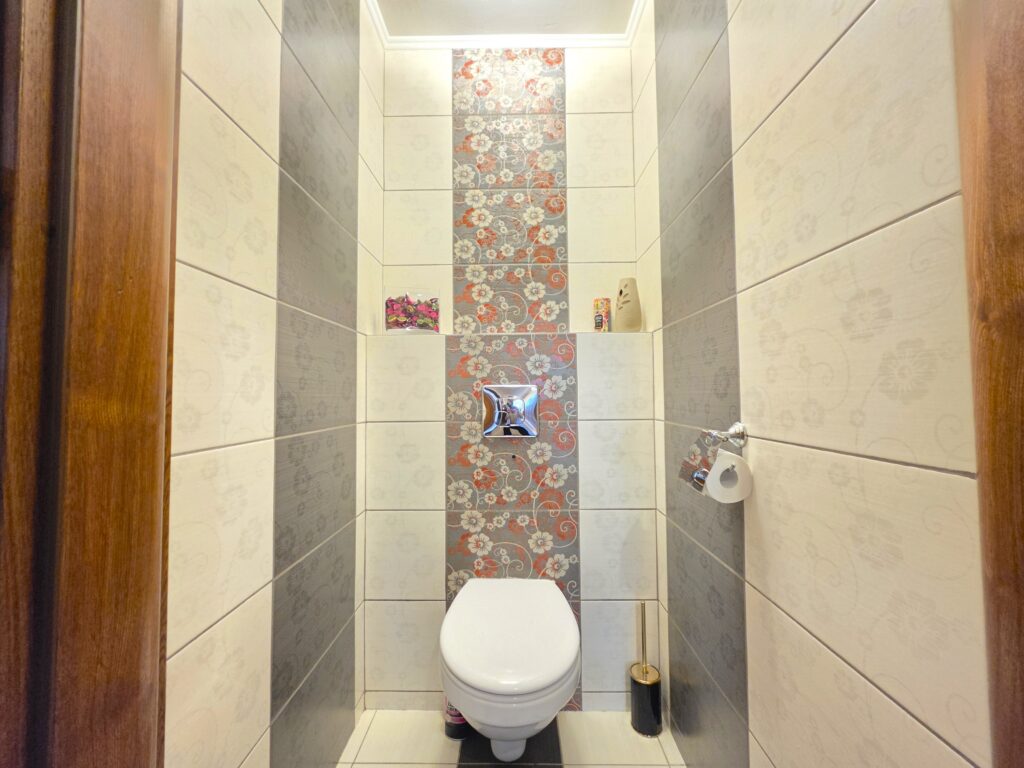 Dom z gotową przestrzenią pod biznes- 280 m2 - zdjęcie 12