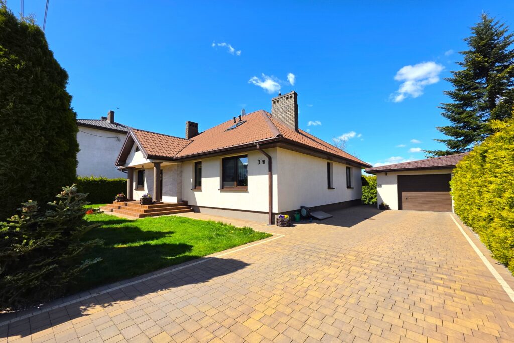 Dom z gotową przestrzenią pod biznes- 280 m2 - zdjęcie 2