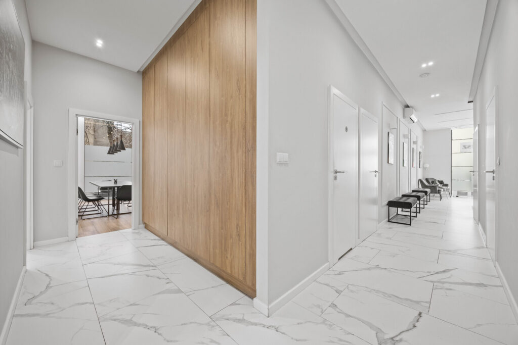 Na sprzedaż lokal usługowy 144 m² - zdjęcie 5