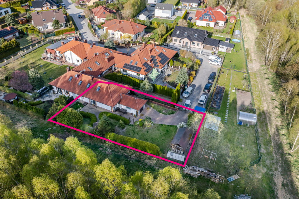 Dom na nowoczesnym osiedlu gotowy do wprowadzenia - zdjęcie 13