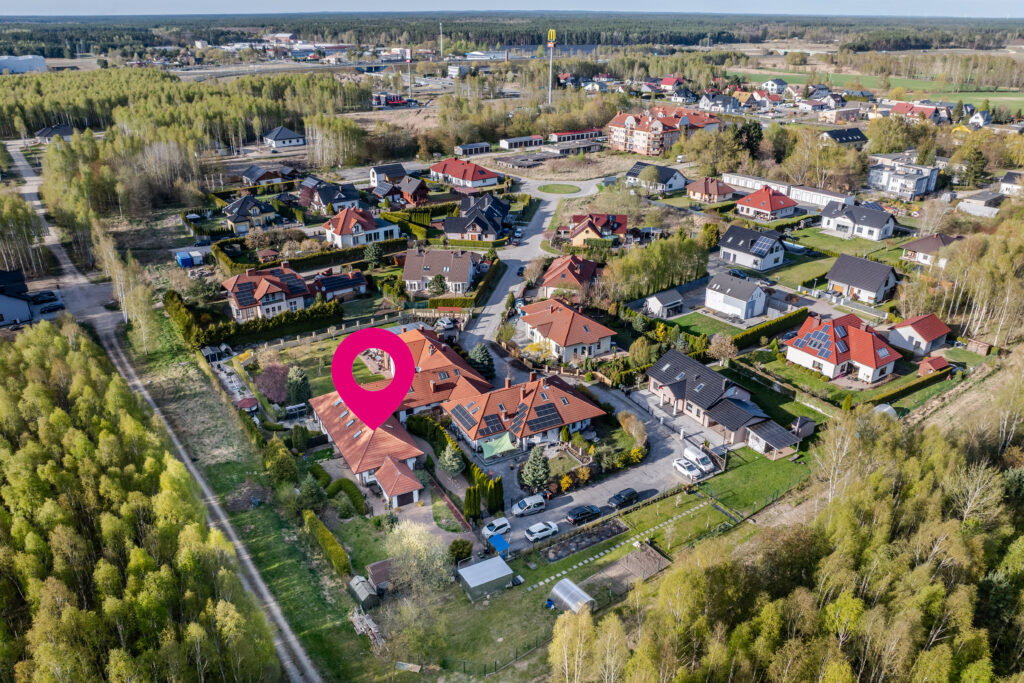 Dom na nowoczesnym osiedlu gotowy do wprowadzenia - zdjęcie 18