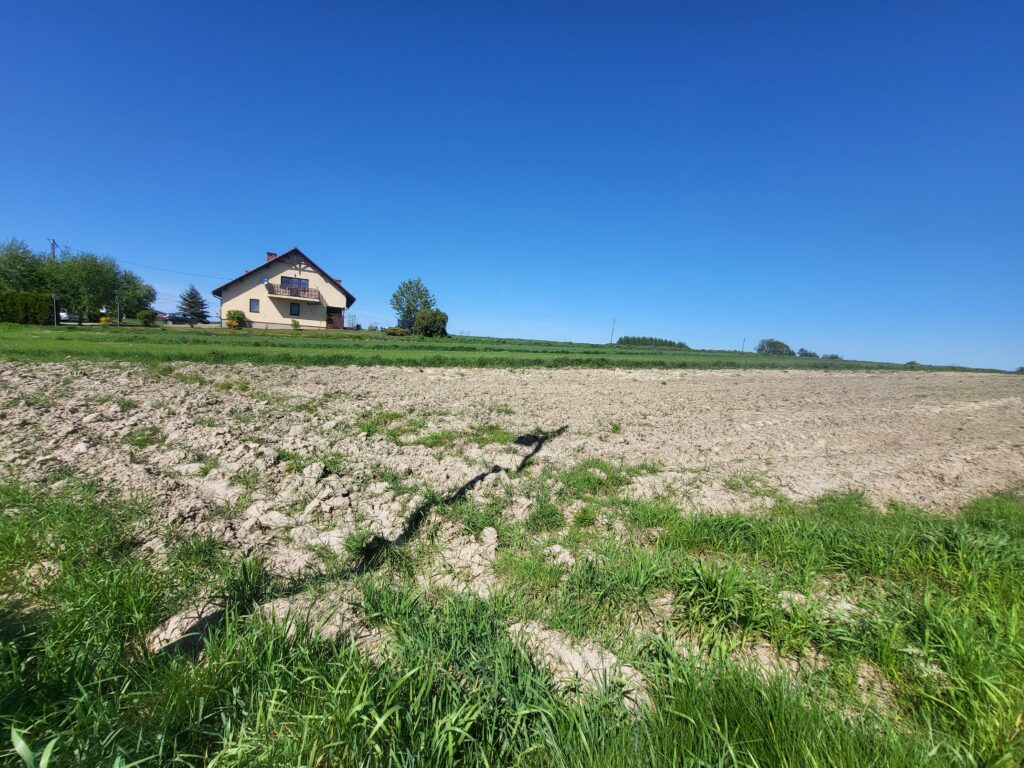 Działka budowlana pod usługi - zdjęcie 3