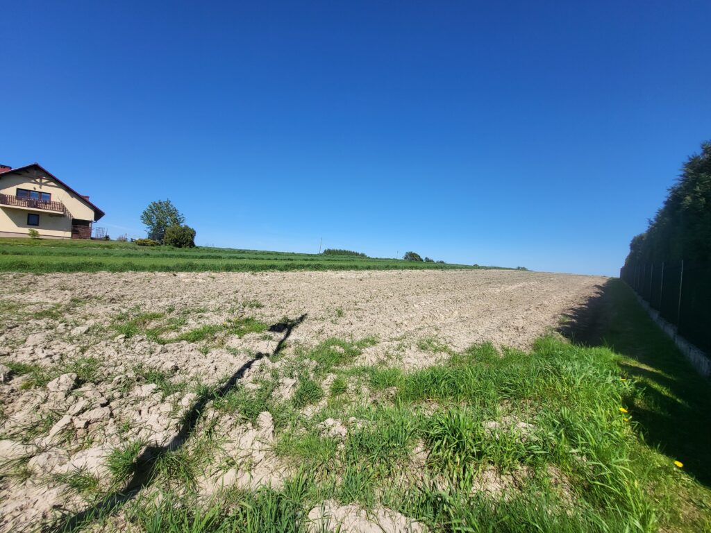 Działka budowlana pod usługi - zdjęcie 4